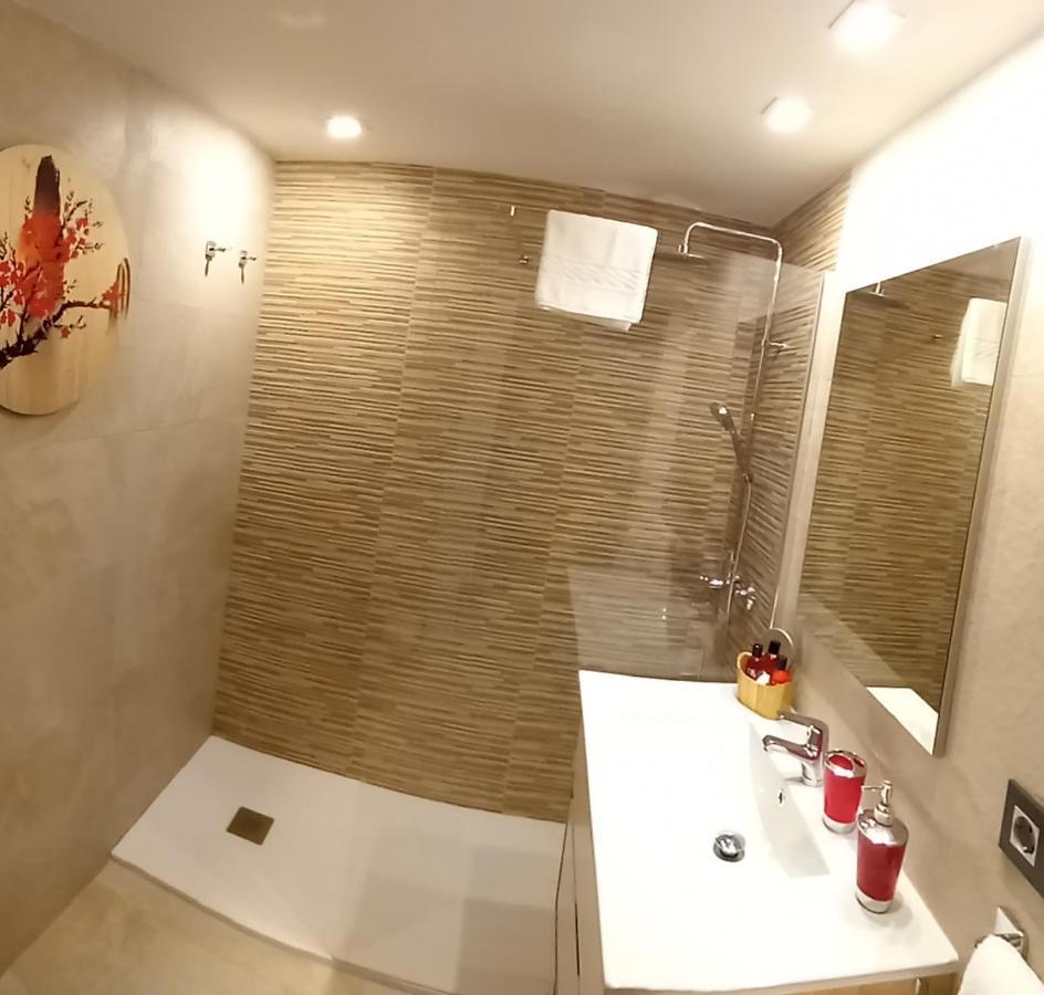 Apartamento Cinema Apartment Oviedo Exterior photo
